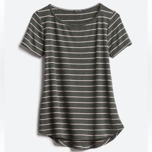 Pink Clover Daisee Button Back Detail Knit Tee